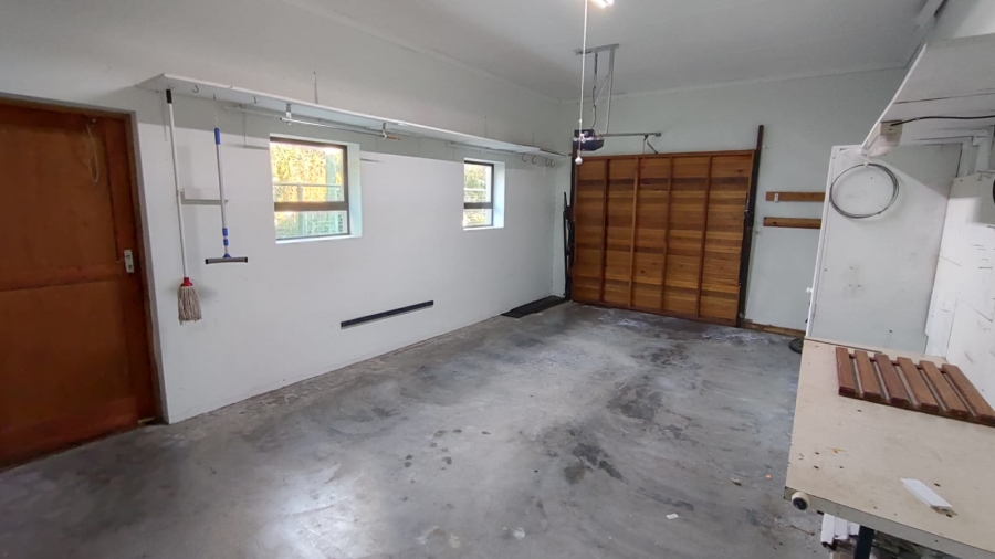 2 Bedroom Property for Sale in Stilbaai Wes Western Cape